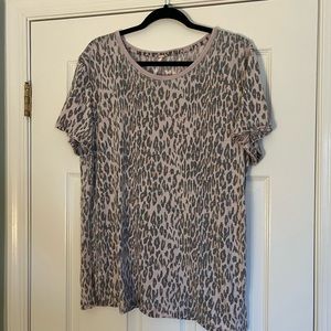 Free people tee (L)